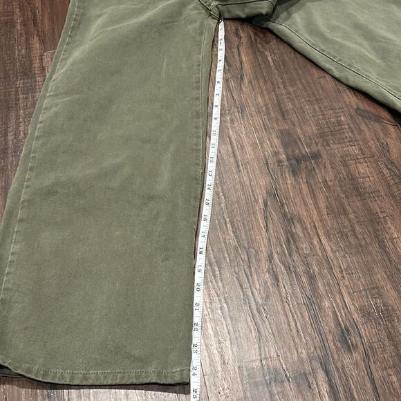 NWT Zara Wide Leg Cropped Army Green Jeans, Size 0 - Picture 11 of 12